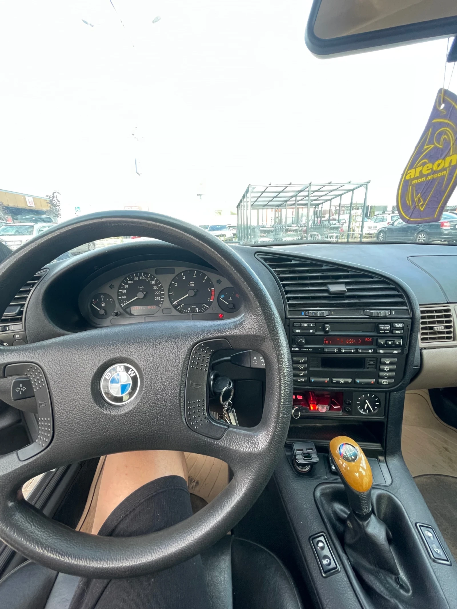 BMW 318  - изображение 4