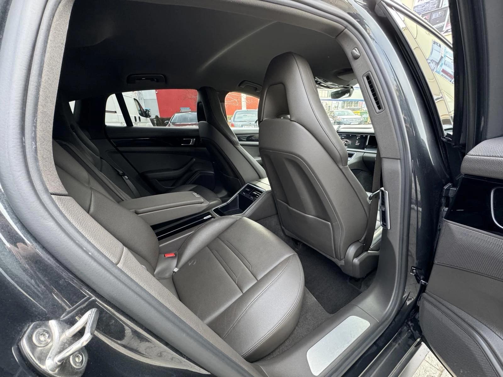 Porsche Panamera 4 3.0i - изображение 8