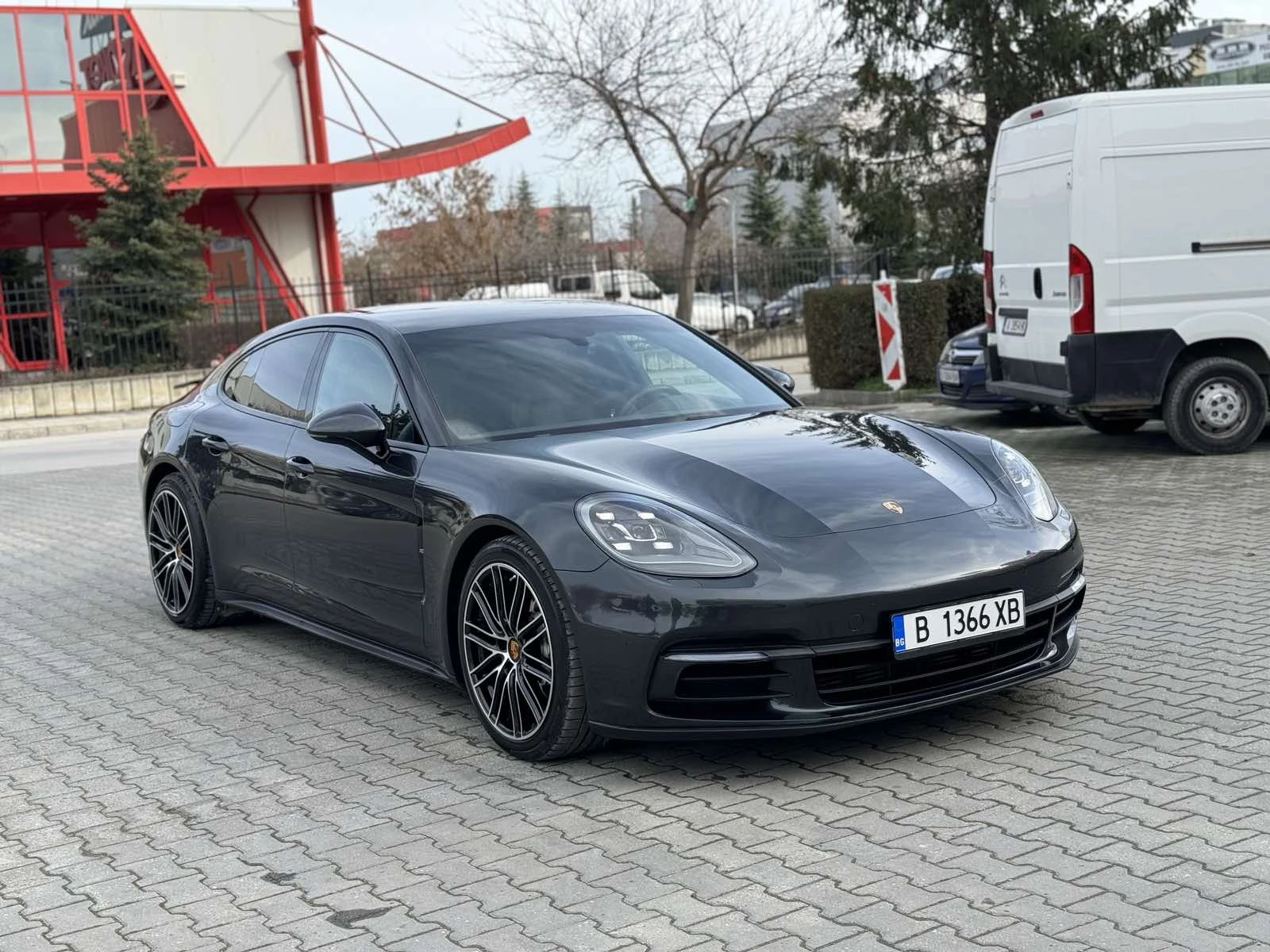 Porsche Panamera 4 3.0i - изображение 3