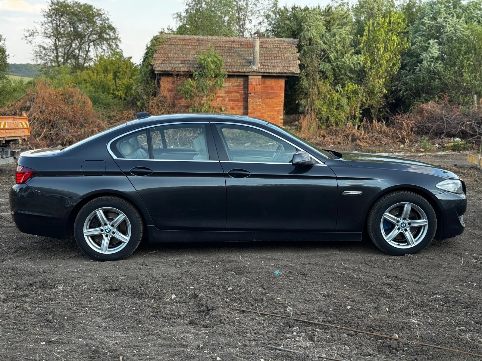 BMW 520 520d* 184к.с.* 8ZF Автомат - изображение 6