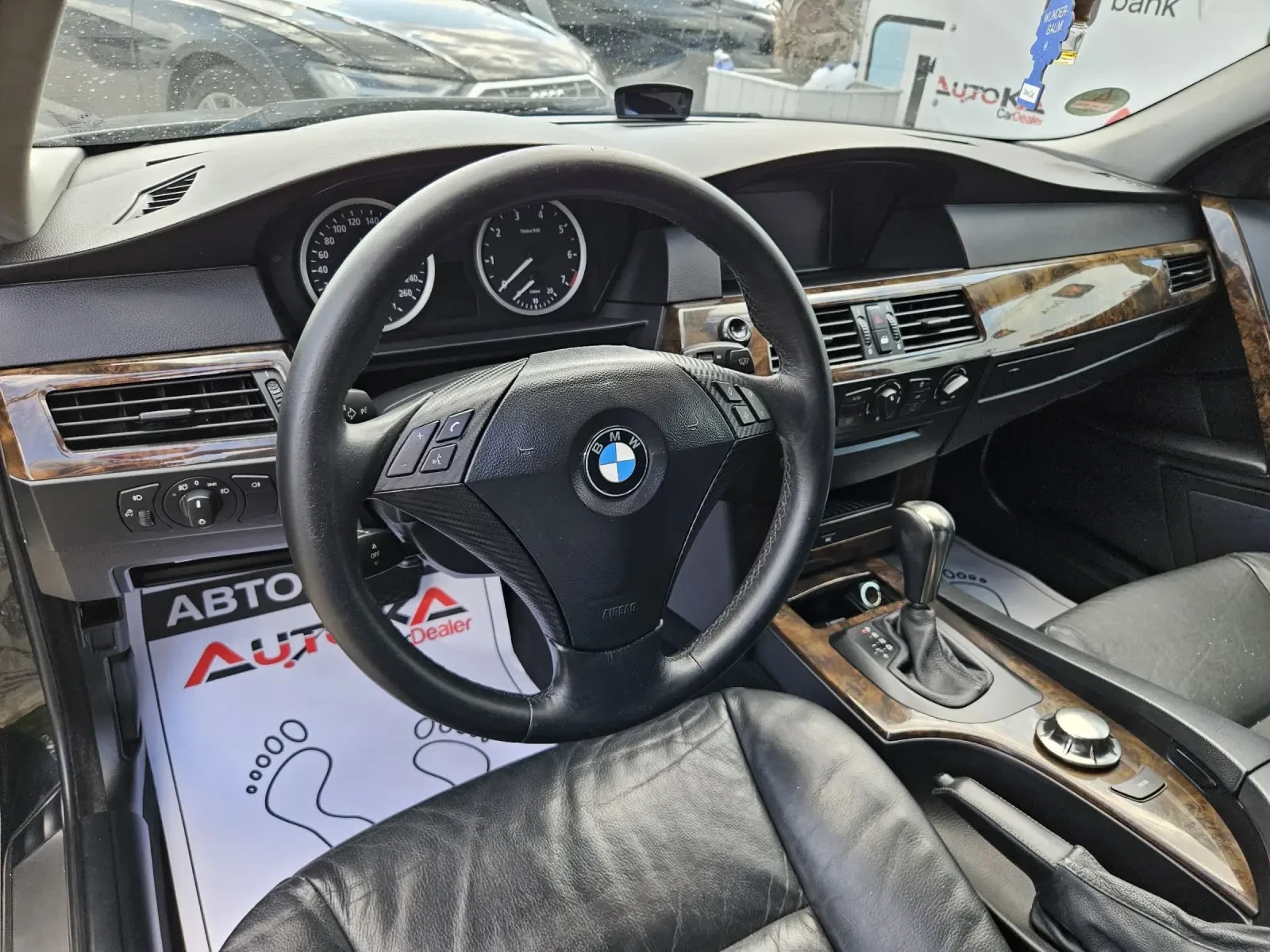 BMW 520 2.0i-170кс= АВТОМАТ= M PACKET= NAVI= ПОДГРЕВ - изображение 8