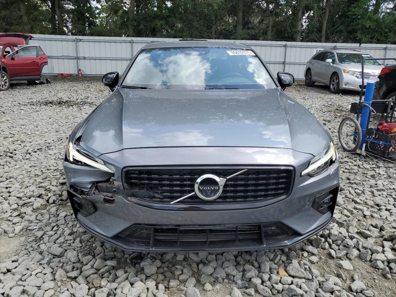Volvo S60  - изображение 2
