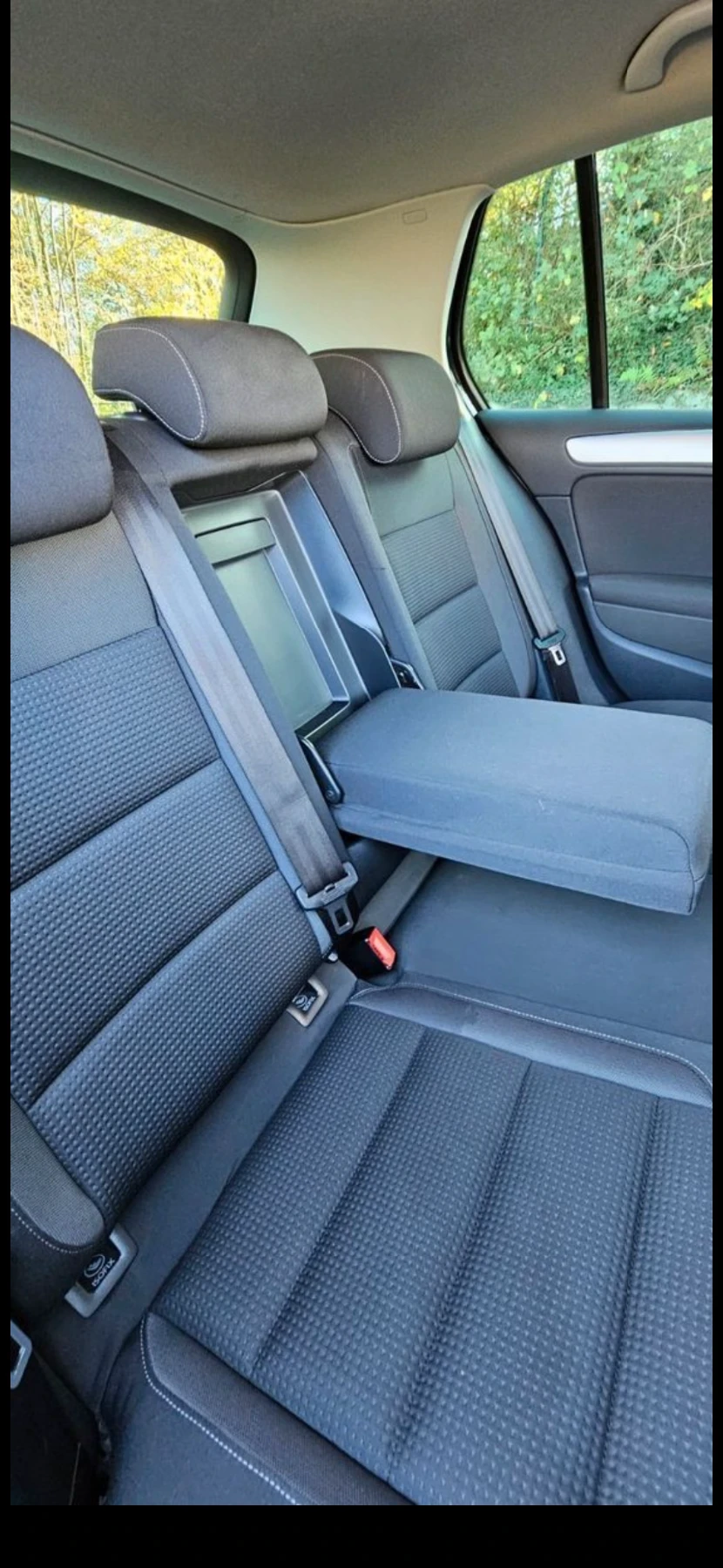 VW Golf 1.6TDI #НАПЪЛНО ОБСЛУЖЕН - изображение 9