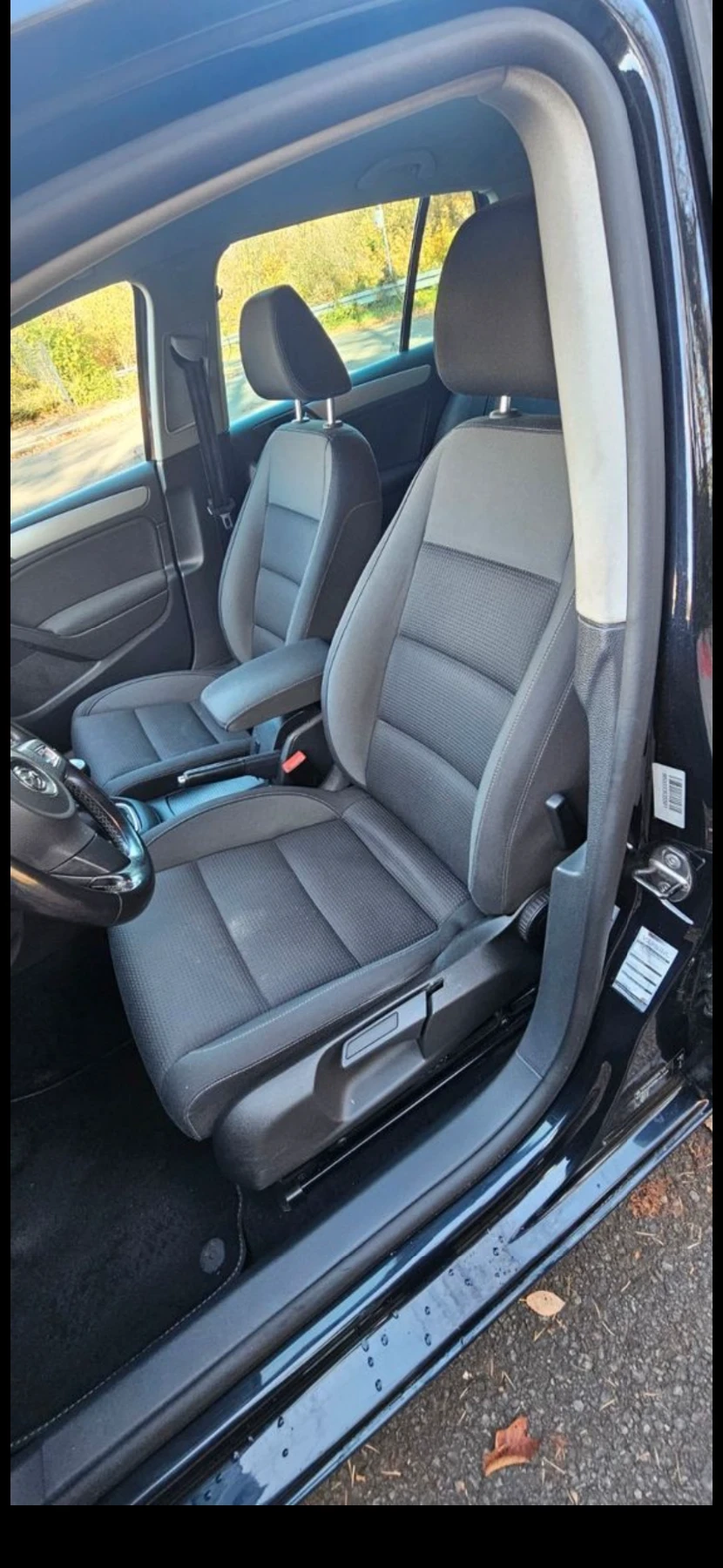 VW Golf 1.6TDI #НАПЪЛНО ОБСЛУЖЕН - изображение 8