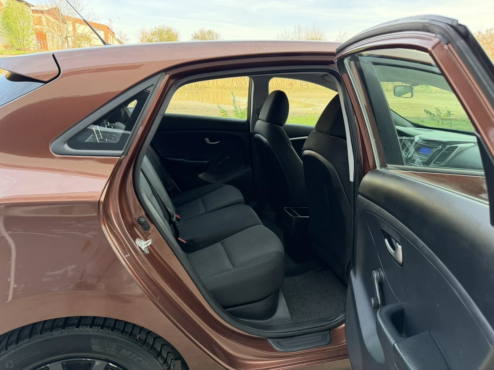 Hyundai I30 1.4i Comfort | Mobile.bg   15