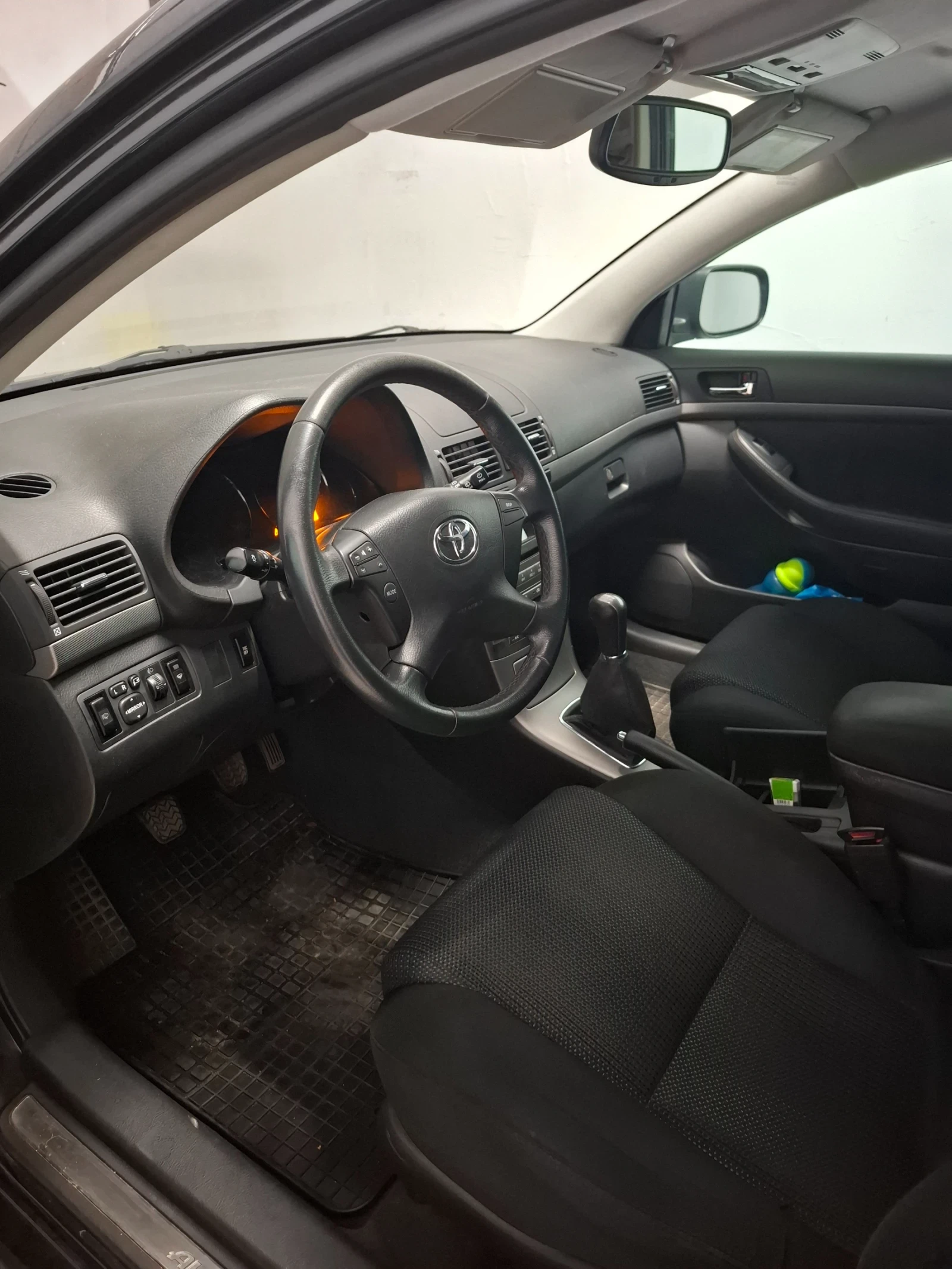 Toyota Avensis 1.8 | Mobile.bg   7