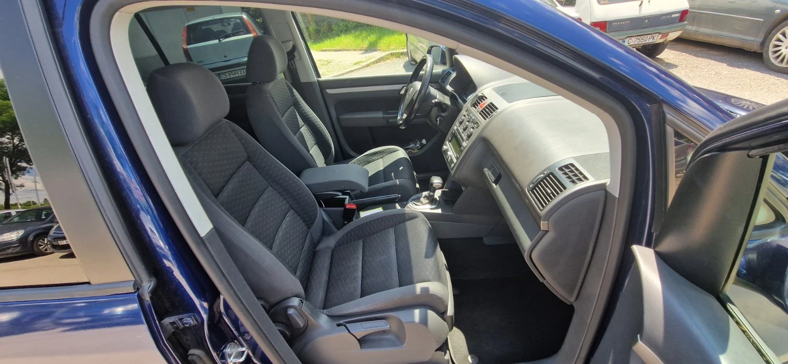 VW Touran  - изображение 10