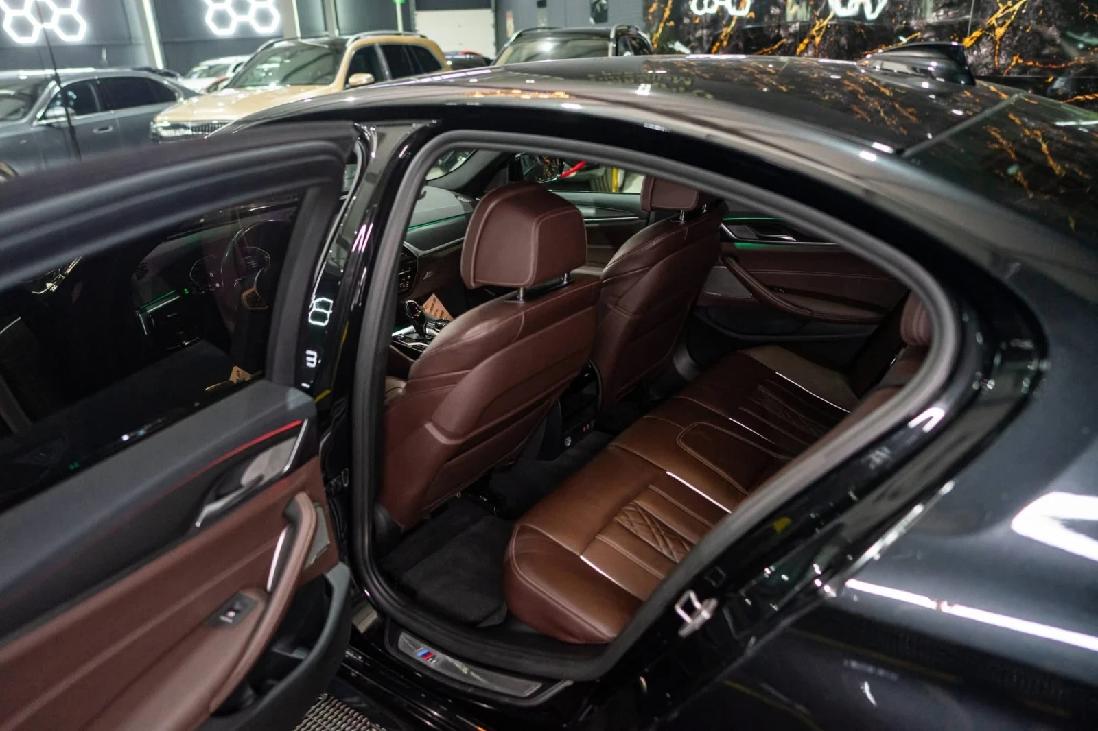 BMW 540 D XDRIVE FULL M BLACK LINE H&K ������ 100% | Mobile.bg � ����������� 15