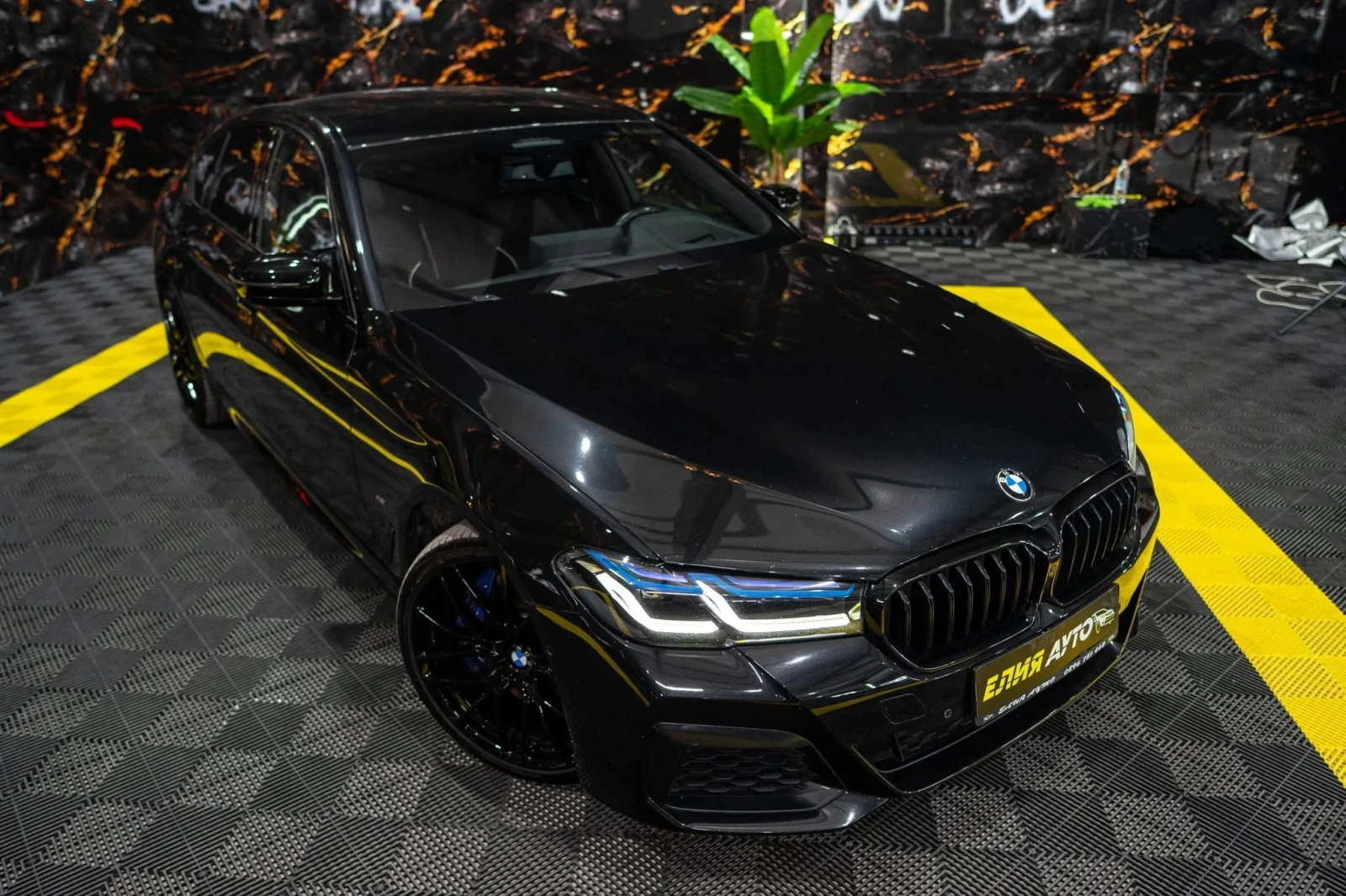 BMW 540 D XDRIVE FULL M BLACK LINE H&K ЛИЗИНГ 100% - изображение 2