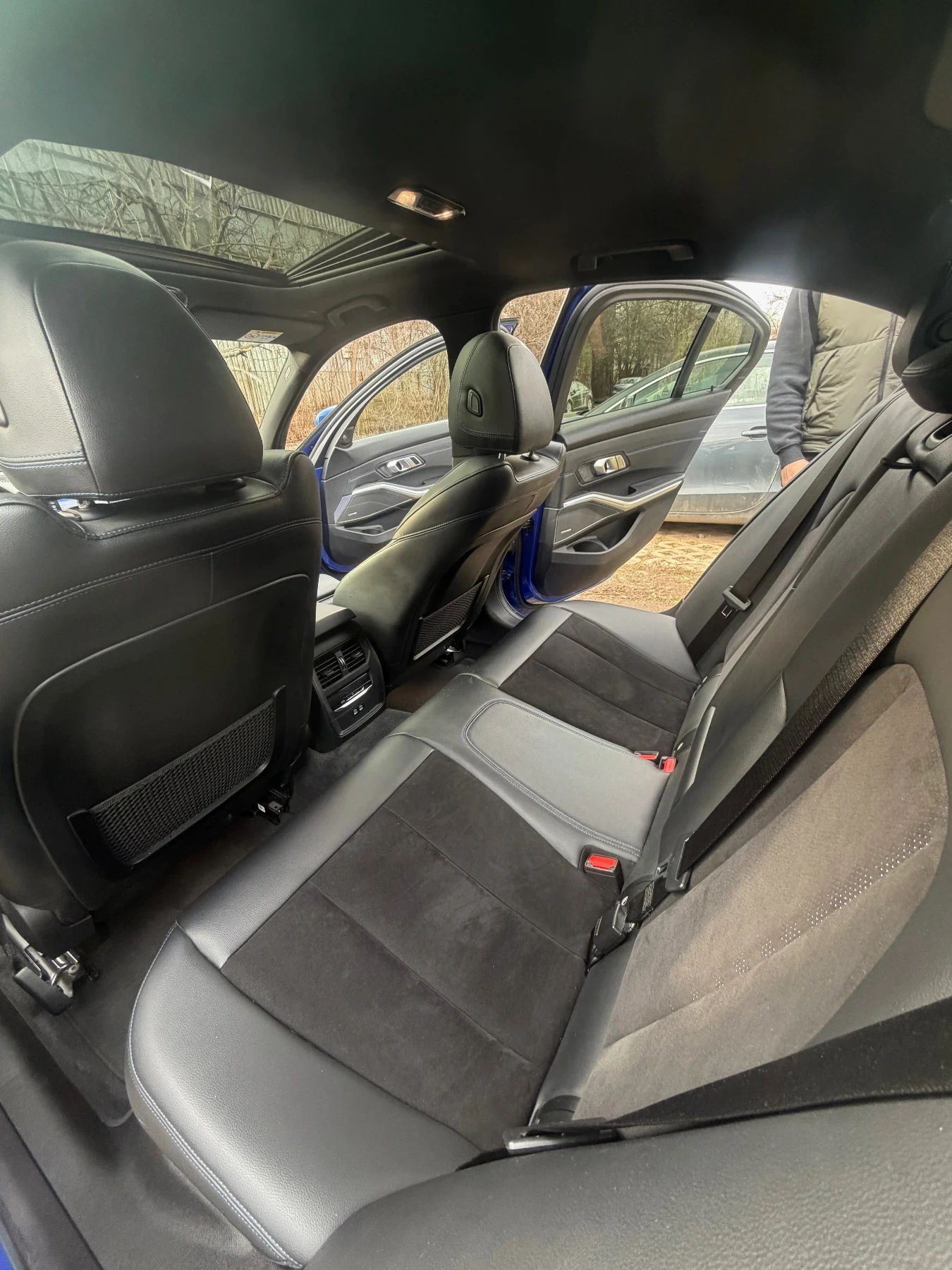 BMW 330 330Е М-Pack G20, снимка 8 - Автомобили и джипове - 53753542