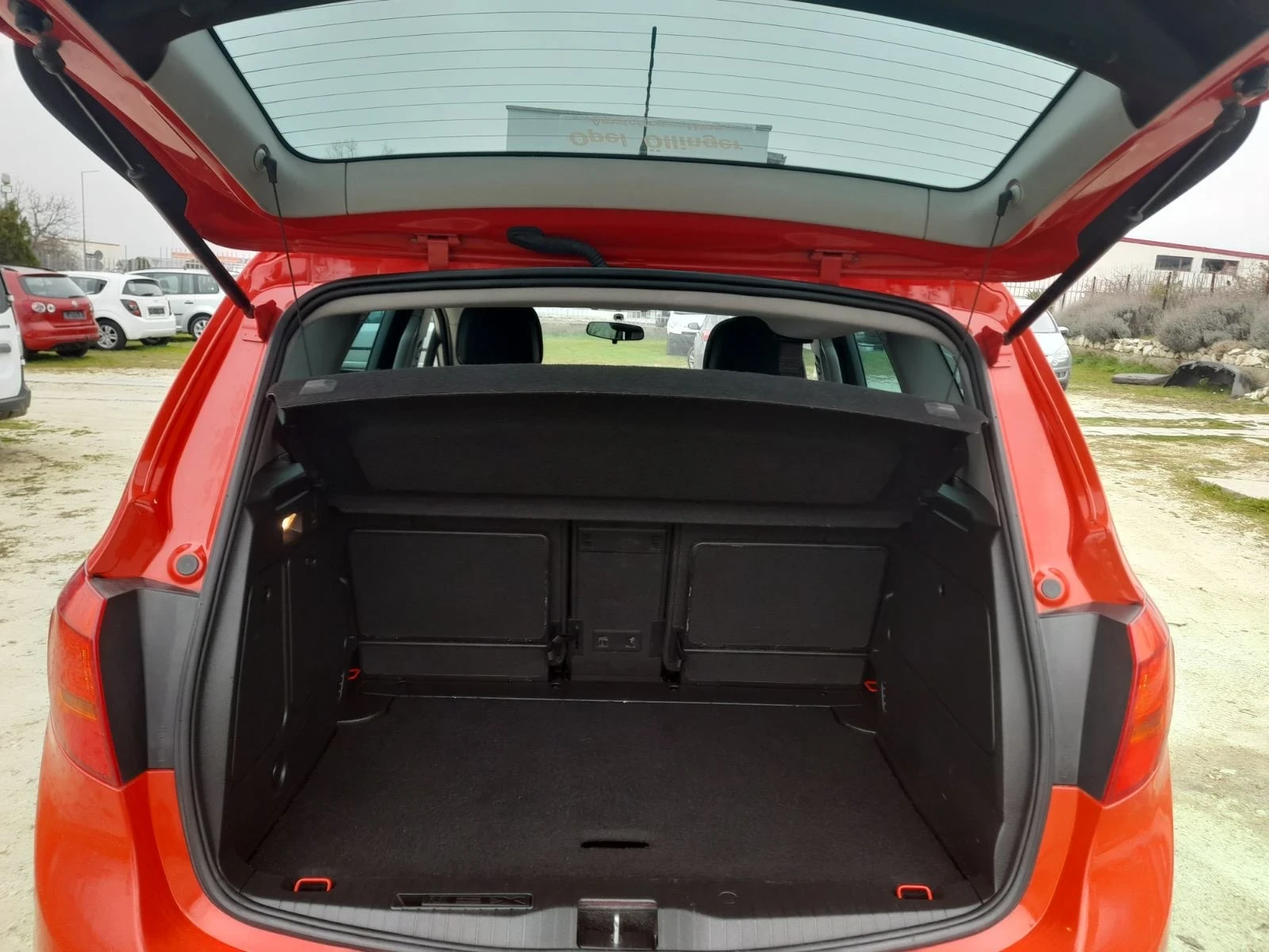 Opel Meriva 1.4 i, снимка 13 - Автомобили и джипове - 53822290