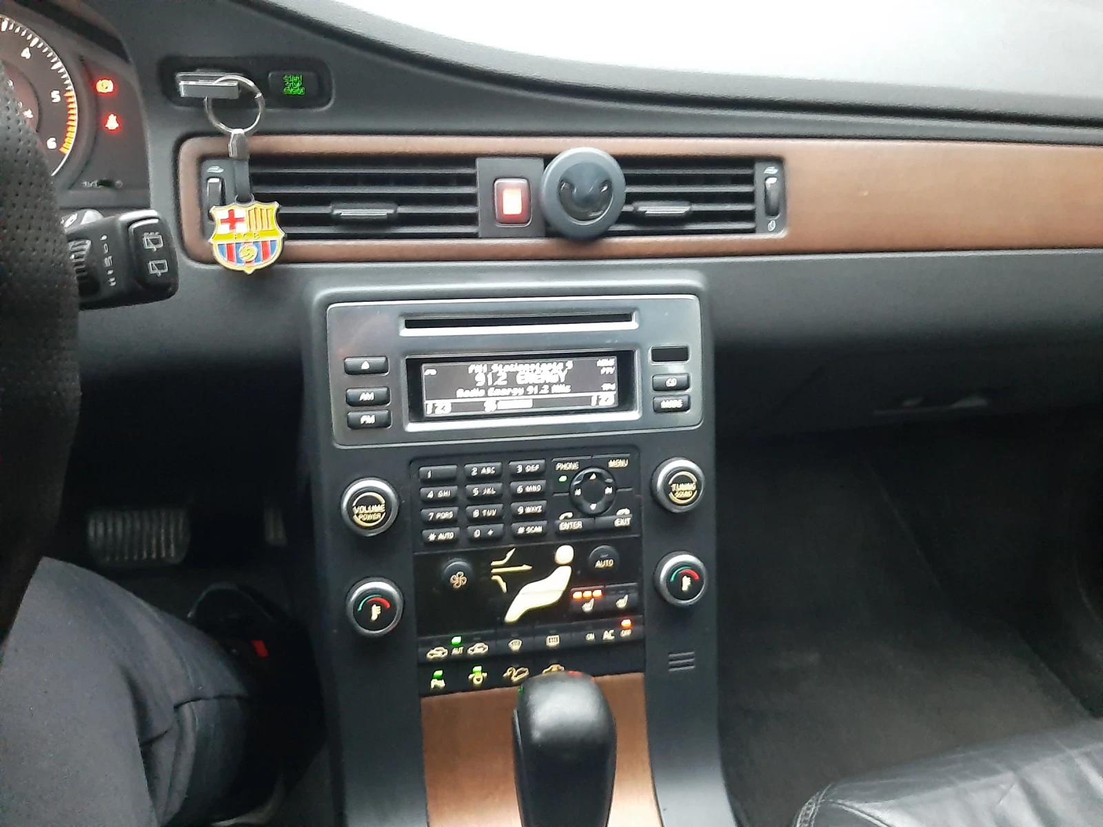 Volvo Xc70, снимка 16 - Автомобили и джипове - 53938554