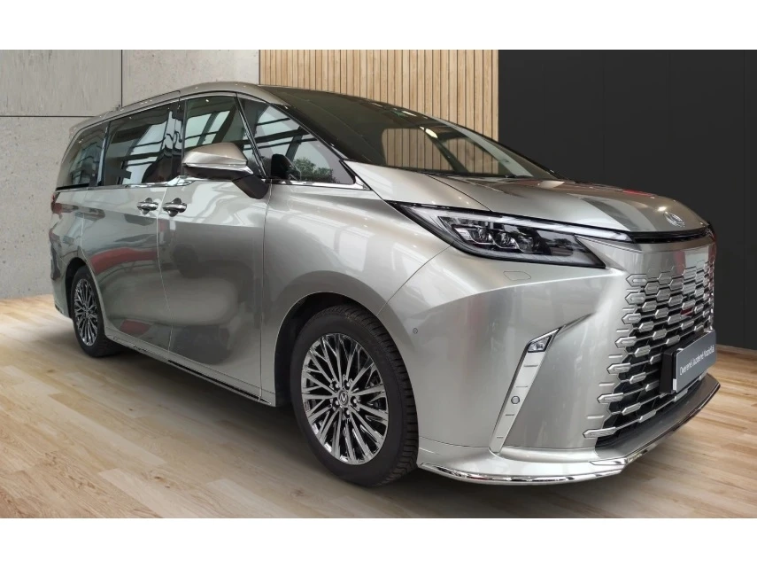 Lexus LM 7 места, LM350h Luxury AWD Pano, Месечна вноска от | Auto.bg — изображение 1