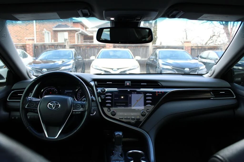 Toyota Camry XLE* FWD* АвтоКредит* (ЦЕНА ДО БГ), снимка 8 - Автомобили и джипове - 54069915