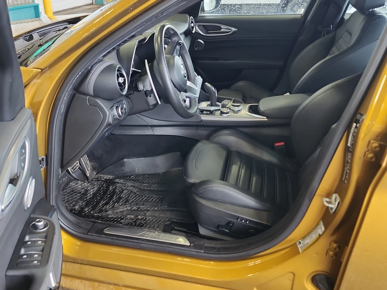 Alfa Romeo Giulia Veloce/AWD/1 ����������/H&K | Mobile.bg � ����������� 8