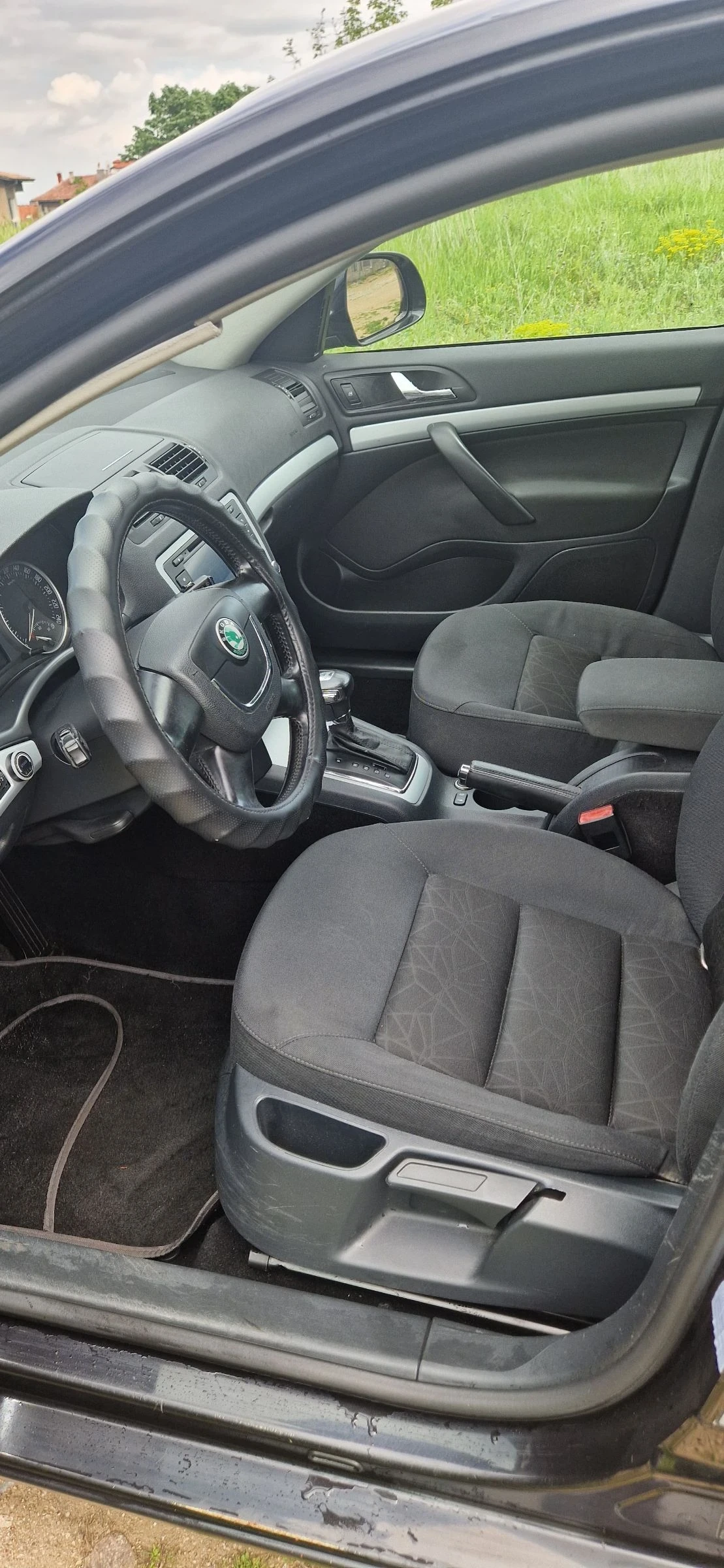 Skoda Octavia Бензин + Газ, снимка 7 - Автомобили и джипове - 54483572
