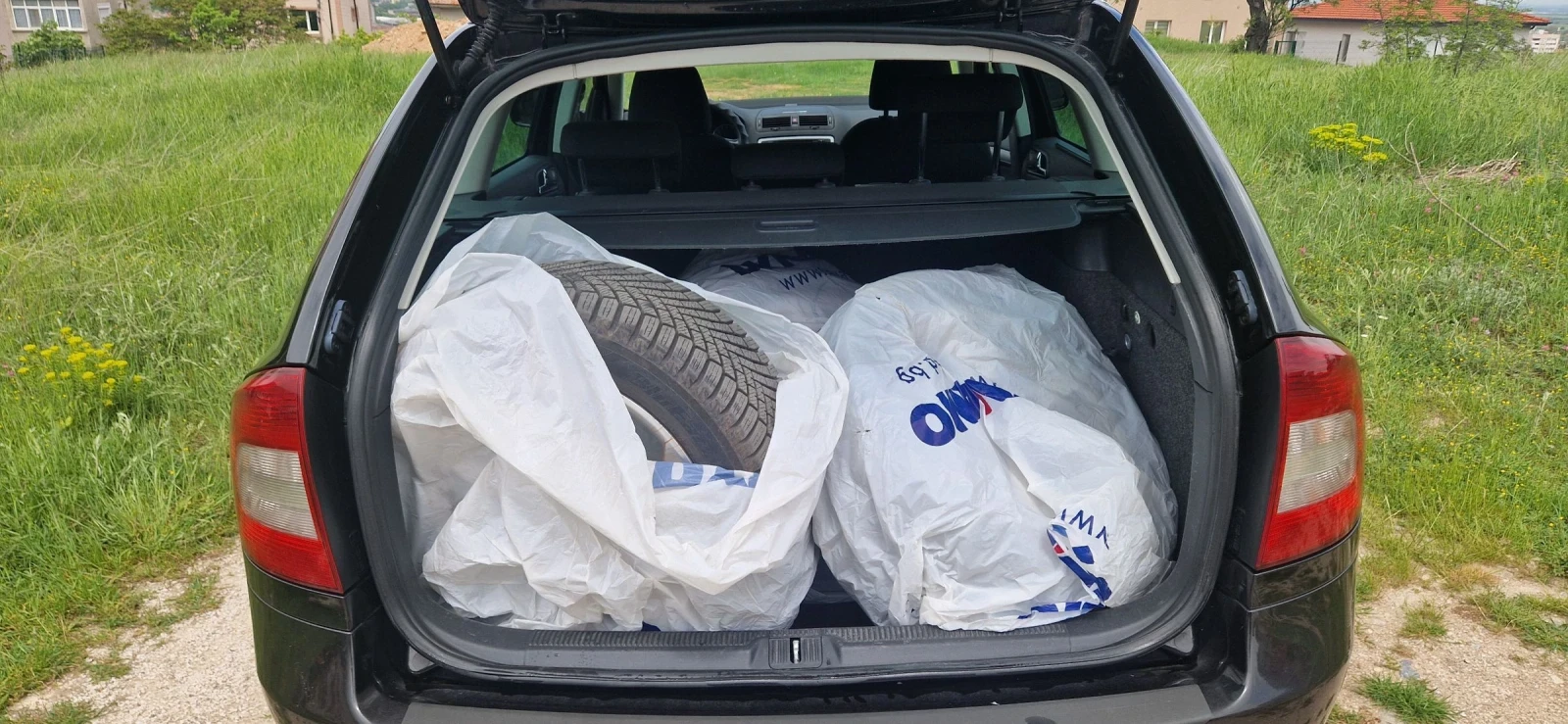 Skoda Octavia Бензин + Газ, снимка 5 - Автомобили и джипове - 54483572