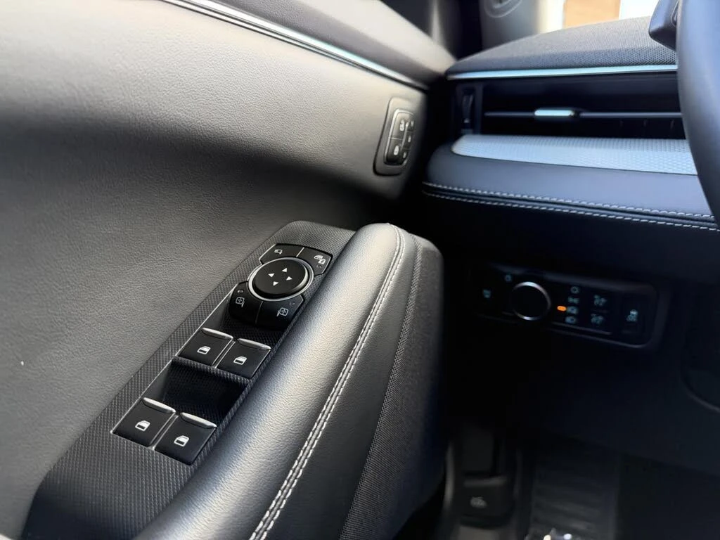 Ford Mustang Mach-E AWD, снимка 10 - Автомобили и джипове - 54646943
