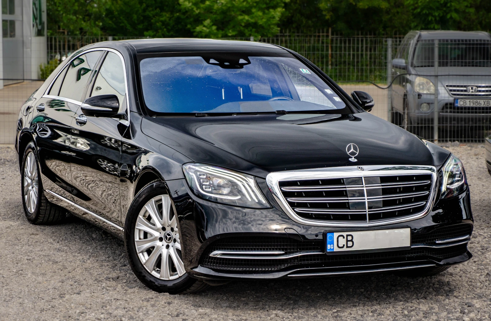Mercedes-Benz S 560 4MATIC-РЕГИСТРИРАН-РЕАЛНИ КМ!, снимка 3 - Автомобили и джипове - 55097302