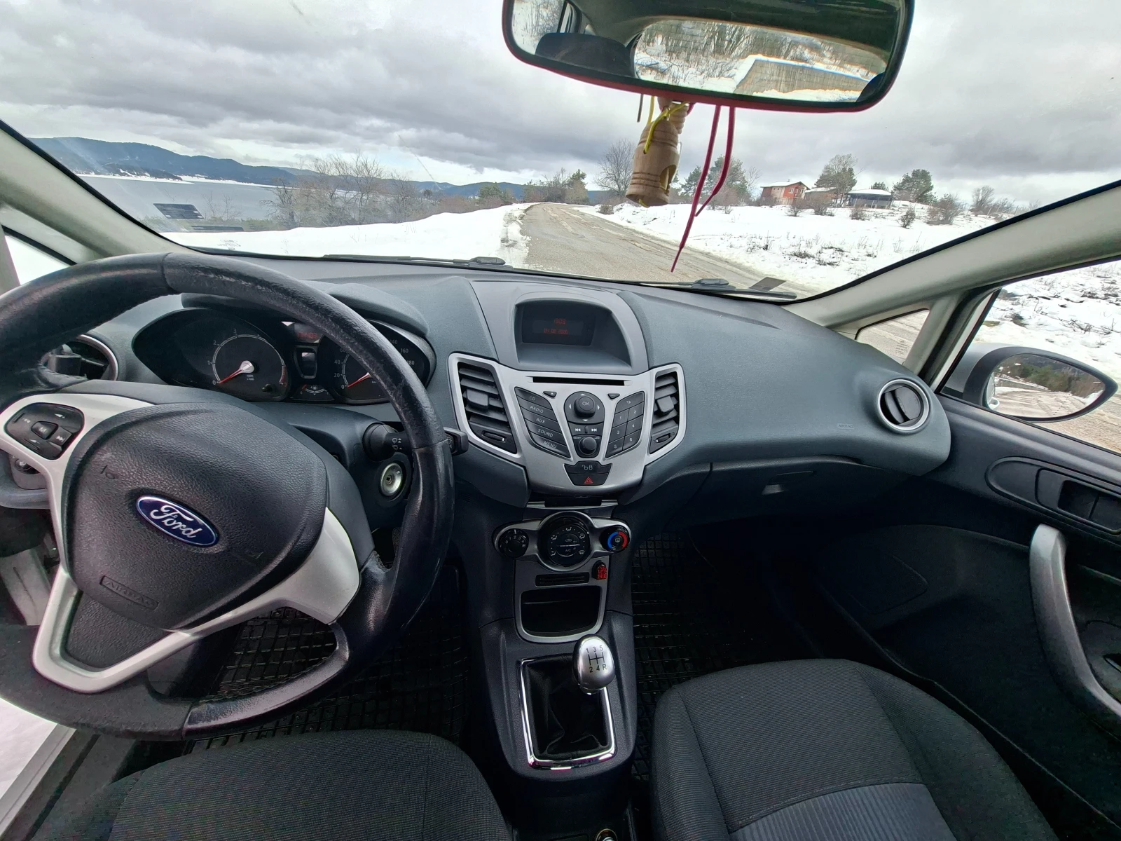 Ford Fiesta, снимка 6 - Автомобили и джипове - 55218449