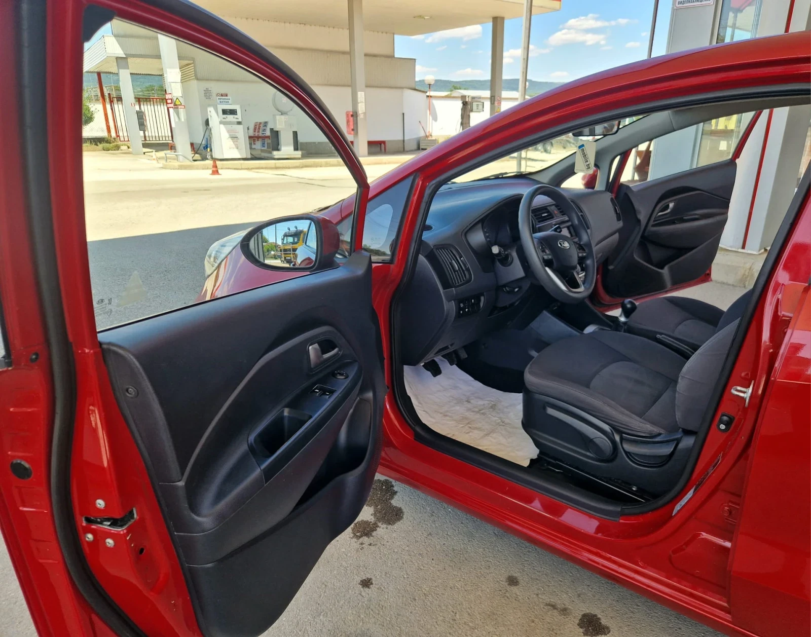 Kia Rio 1.3куб.85к.с.2014г. , снимка 10 - Автомобили и джипове - 55468430