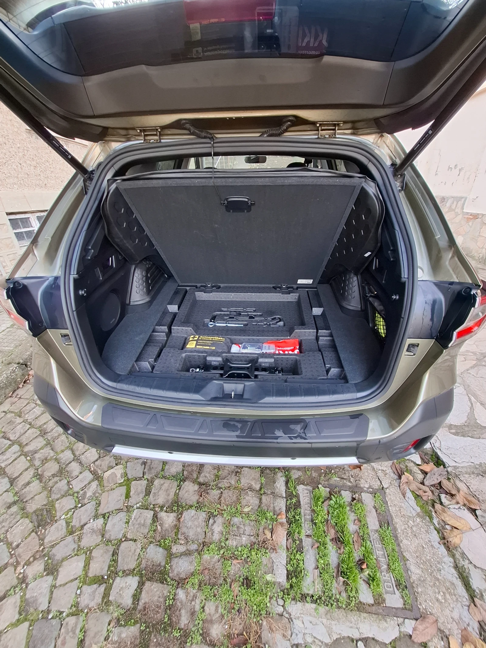 Subaru Outback, снимка 4 - Автомобили и джипове - 55729867