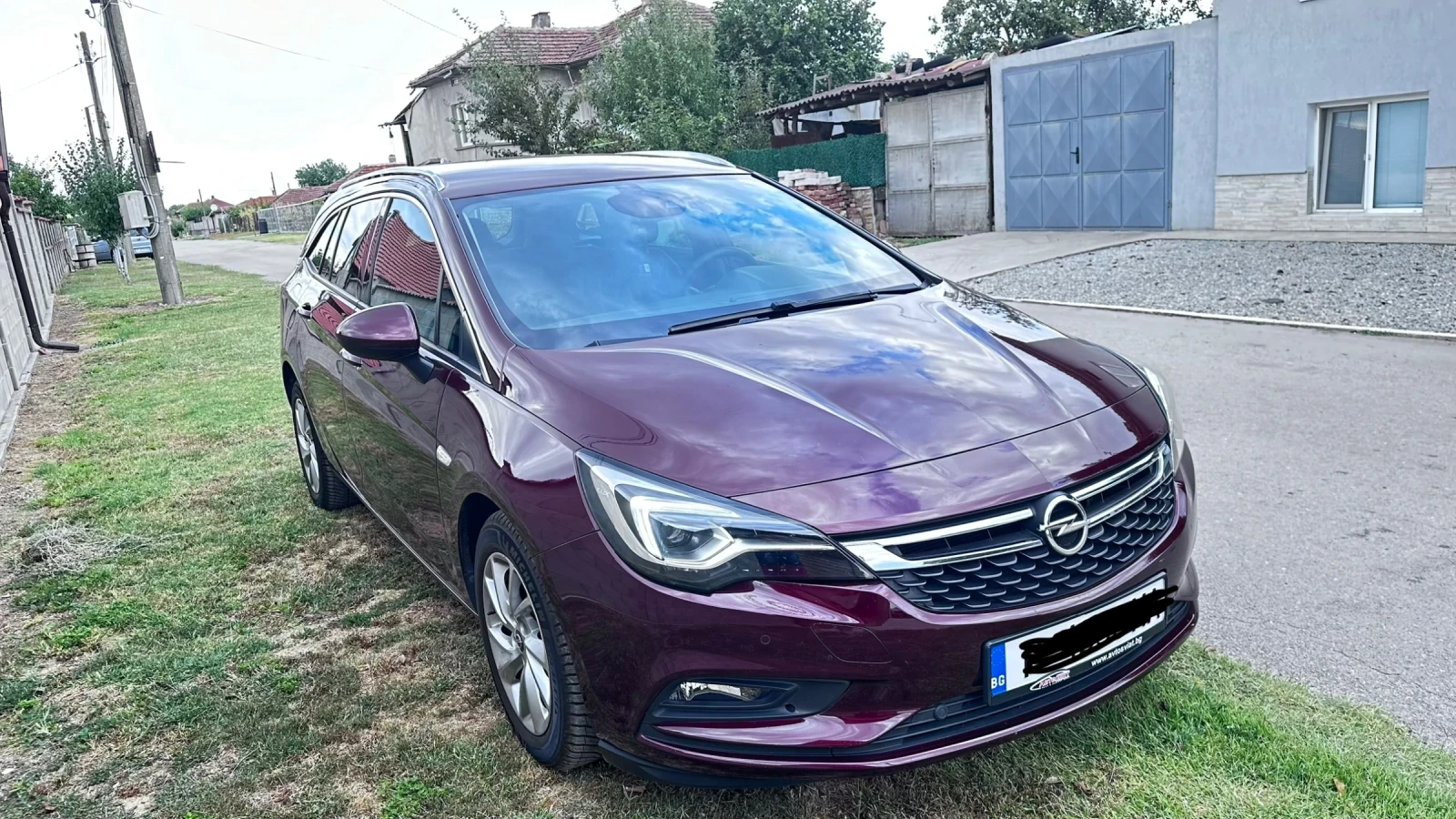 Opel Astra Sport Tourer, снимка 3 - Автомобили и джипове - 55790959
