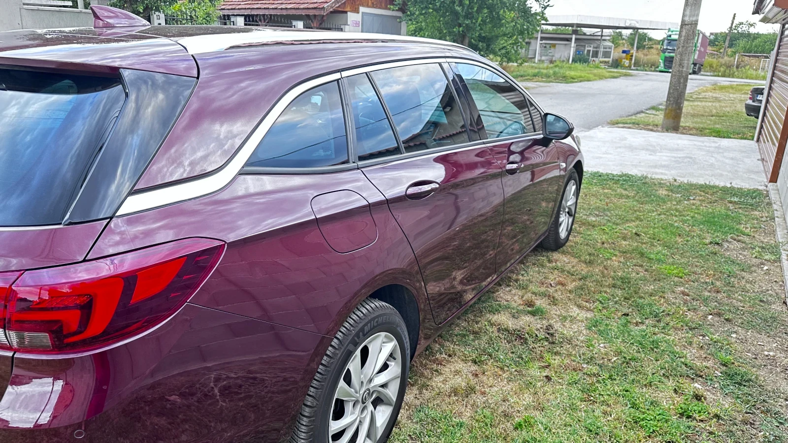Opel Astra Sport Tourer, снимка 6 - Автомобили и джипове - 55790959