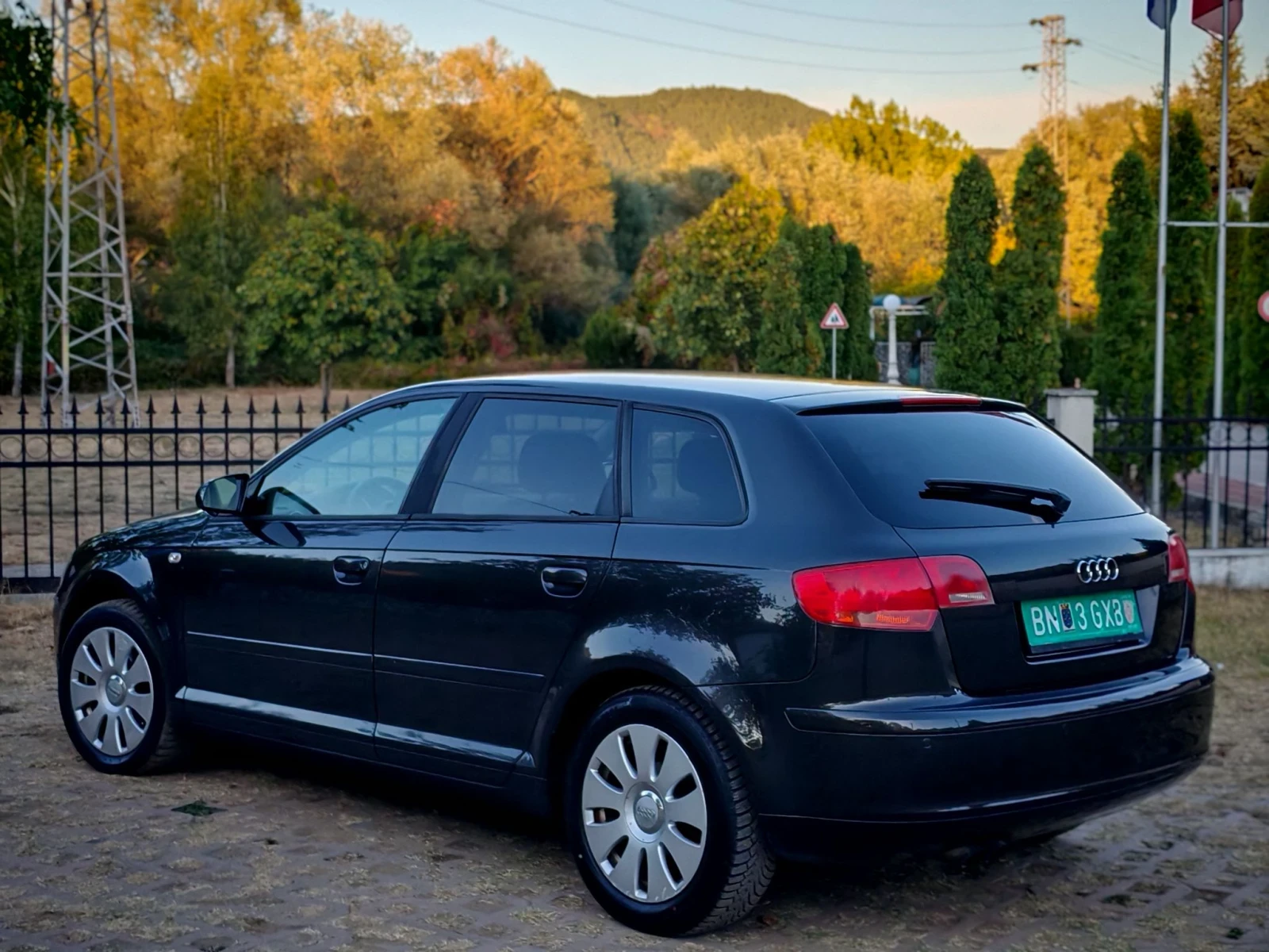 Audi A3 2.0TDI(BKD)(140)* 6-СКОРОСТИ* SPORTBACK* , снимка 4 - Автомобили и джипове - 56215728
