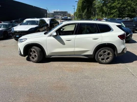 BMW X1 xDrive28i/360/ПАНОРАМА/ПОДГРЕВИ/ВТОРИ ГУМИ, снимка 3