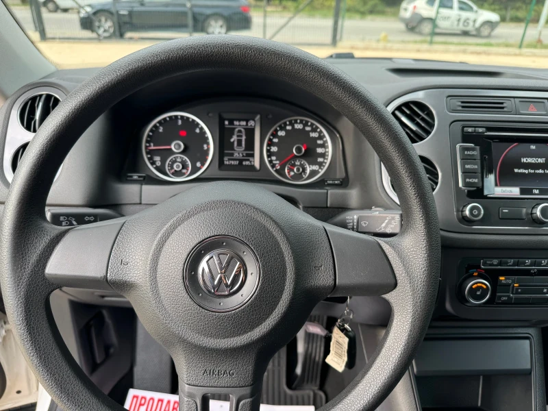 VW Tiguan * 2.0TDI* FACE* NAVI* , снимка 15 - Автомобили и джипове - 47467556