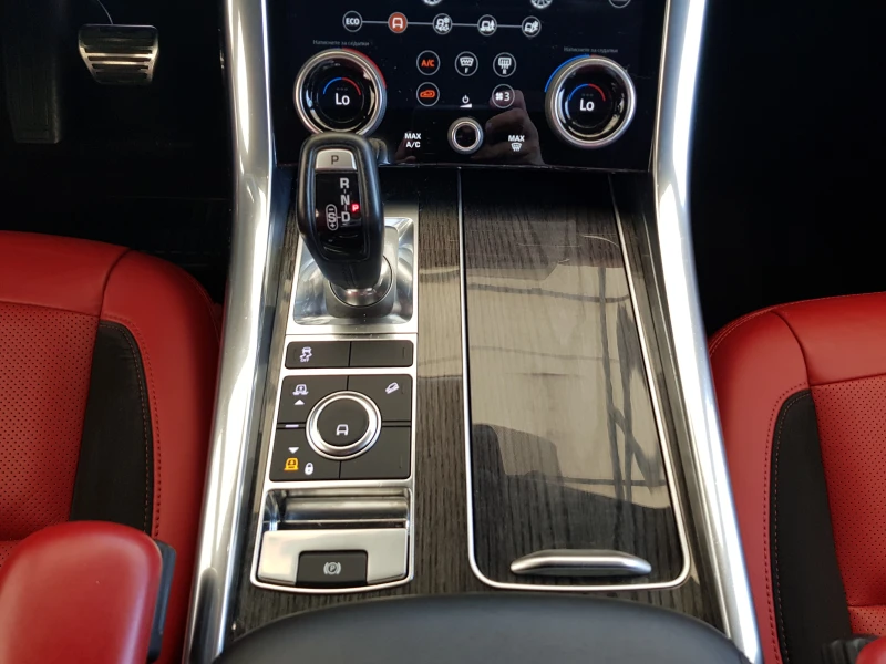 Land Rover Range Rover Sport FACELIFT ВАКУМ MERIDIAN AUDIO КАМЕРИ 360 ПОДГРЕВ, снимка 13 - Автомобили и джипове - 51496750