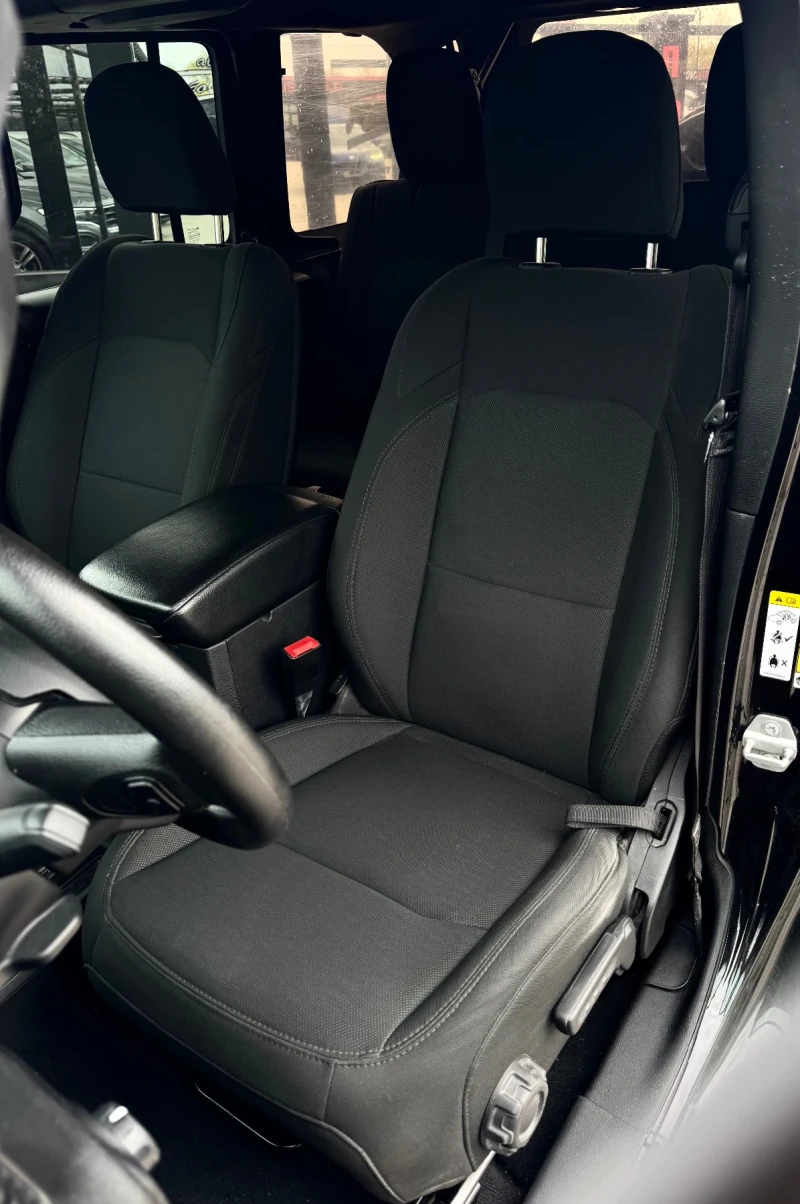 Jeep Wrangler Individual/Кабрио/JL SPORT UNLIMITED, снимка 9 - Автомобили и джипове - 52040132