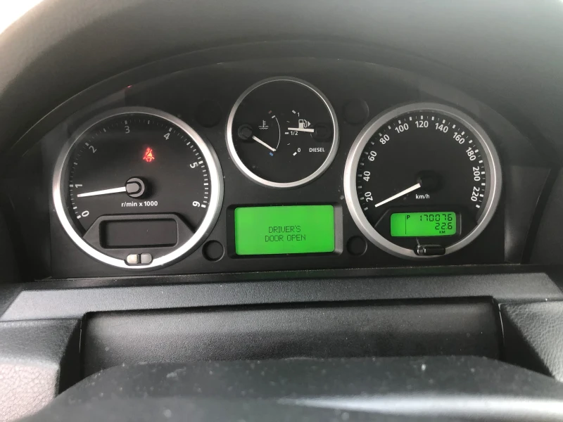 Land Rover Range Rover Sport, снимка 9 - Автомобили и джипове - 52402129