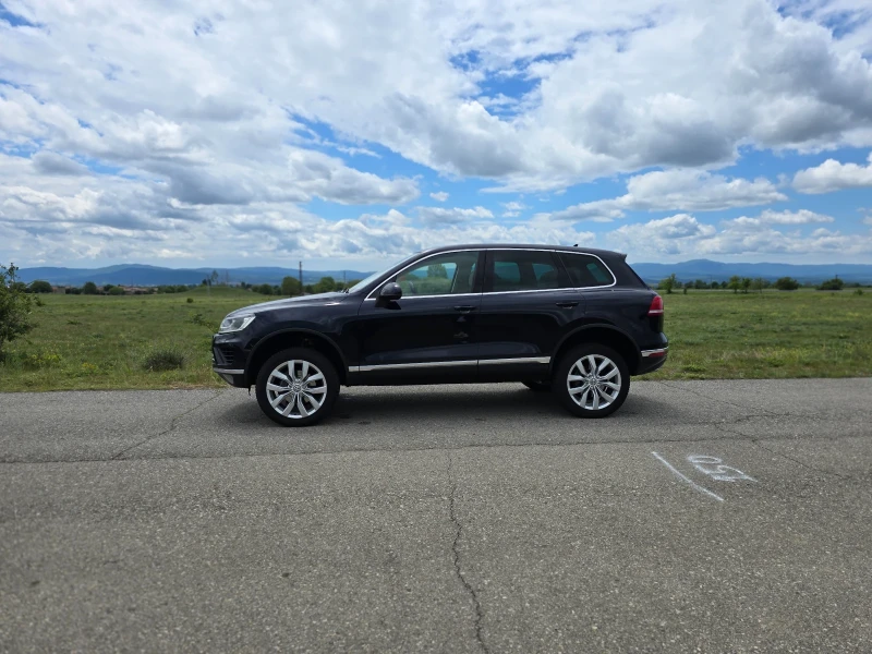 VW Touareg 3.0 V6 , снимка 3 - Автомобили и джипове - 53023890