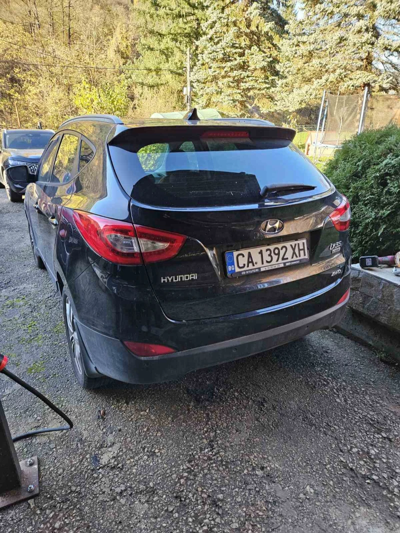 Hyundai IX35, снимка 3 - Автомобили и джипове - 53064831
