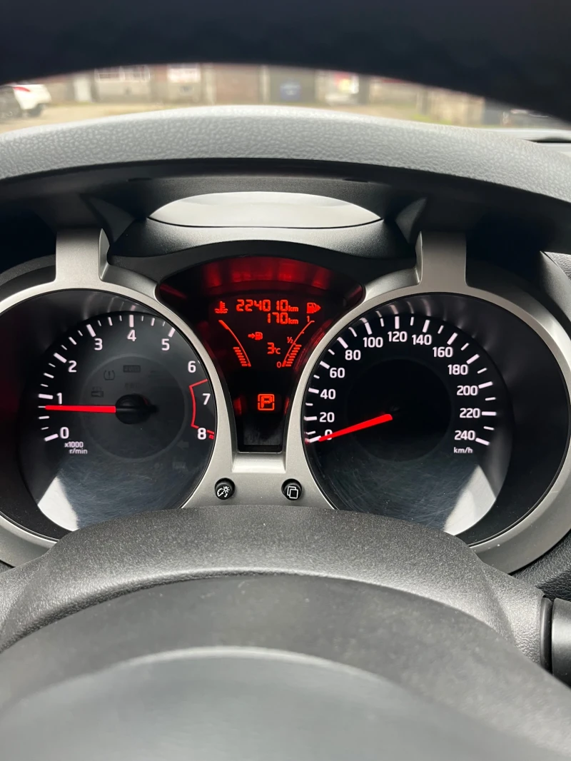 Nissan Juke, снимка 11 - Автомобили и джипове - 53471353