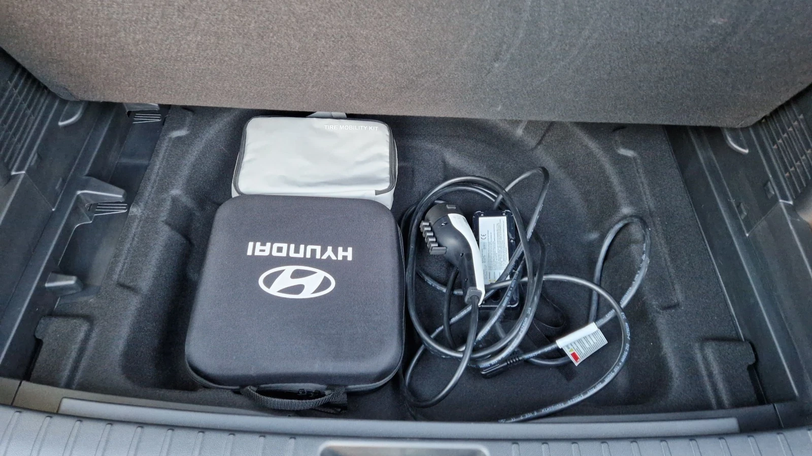 Hyundai Kona  218 .65.4 kwh.  11.2031  | Mobile.bg   10