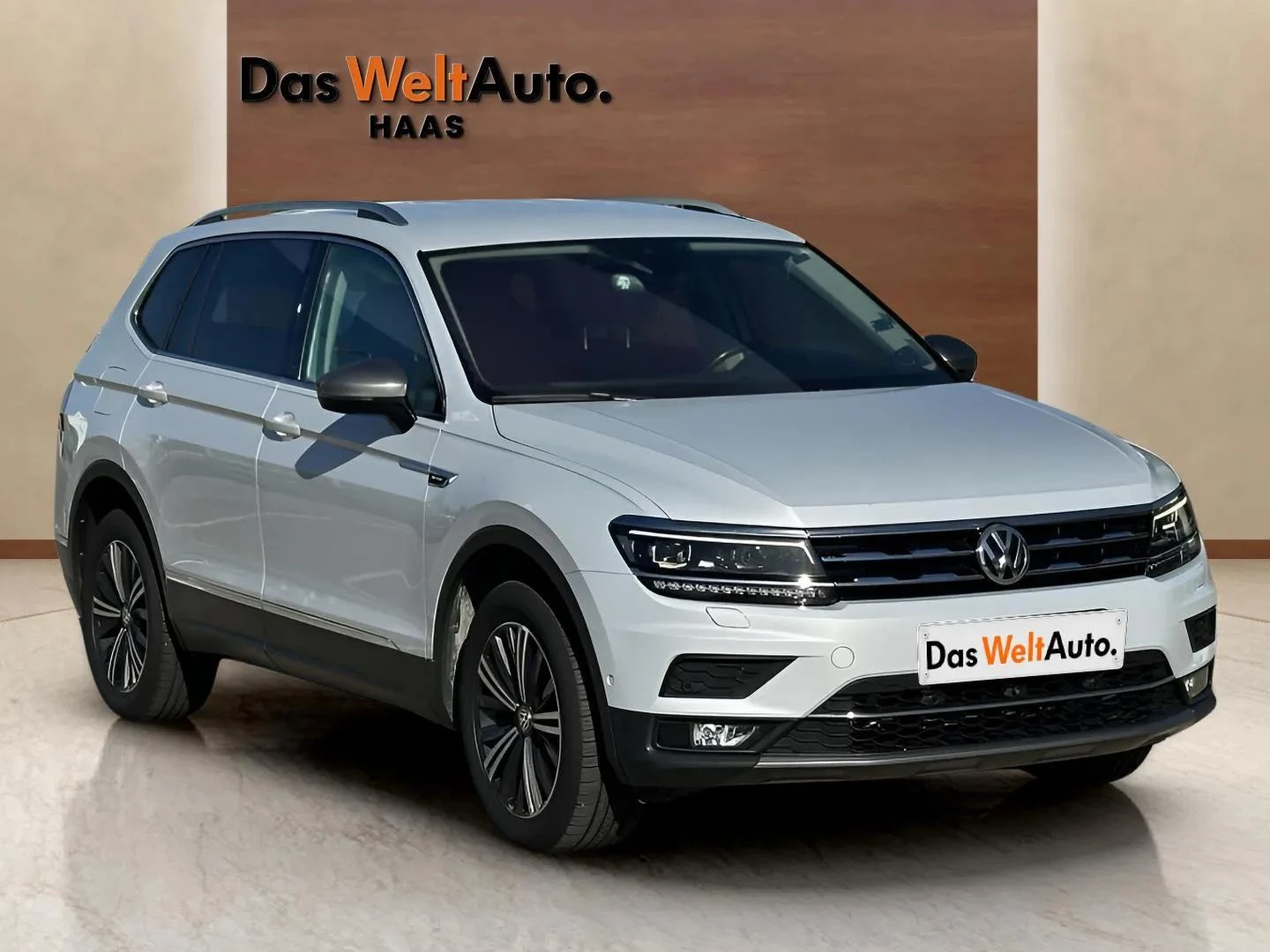 VW Tiguan Allspace 7Местен Elegance 2.0 Tsi 180hp 4Motion - изображение 3