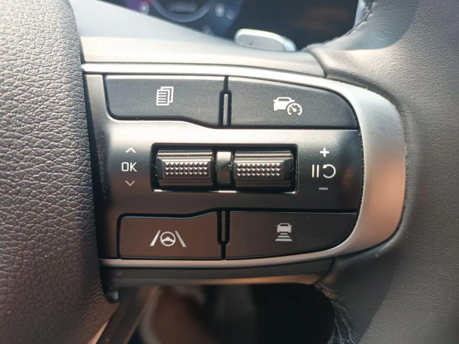 Kia Sportage LPG 2.0 2WD Signature * НАЙ-ДОБРА ЦЕНА В БЪЛГАРИЯ* - изображение 9