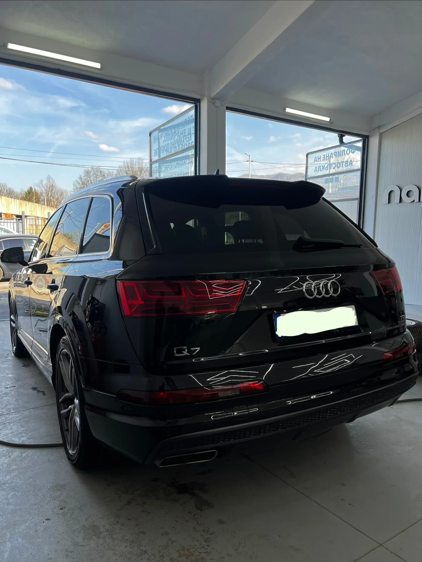 Audi Q7, снимка 3 - Автомобили и джипове - 53827095