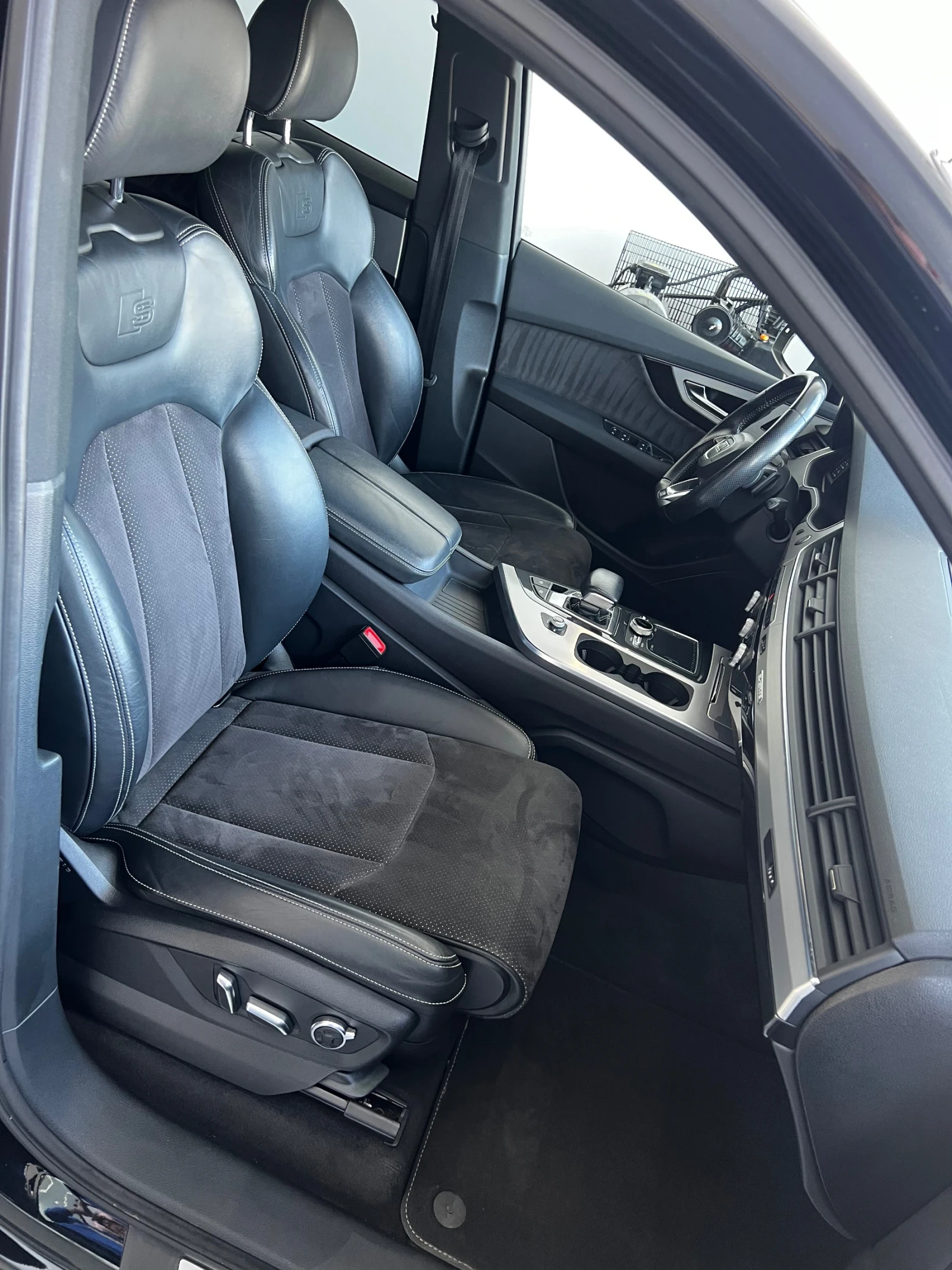 Audi Q7, снимка 6 - Автомобили и джипове - 53827095