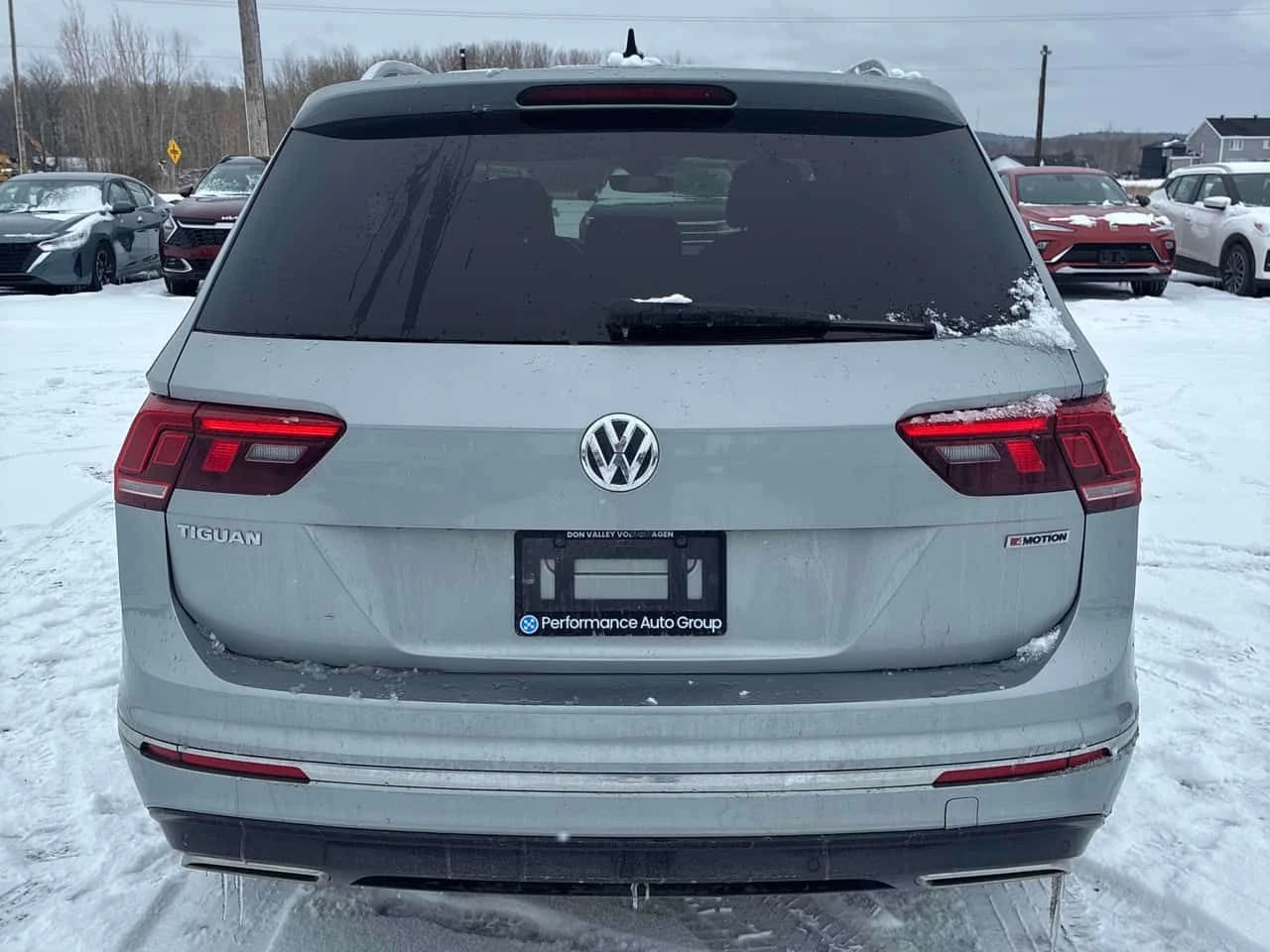 VW Tiguan * Highline * CARFAX * ЦЕНА ДО БГ, снимка 4 - Автомобили и джипове - 53975334