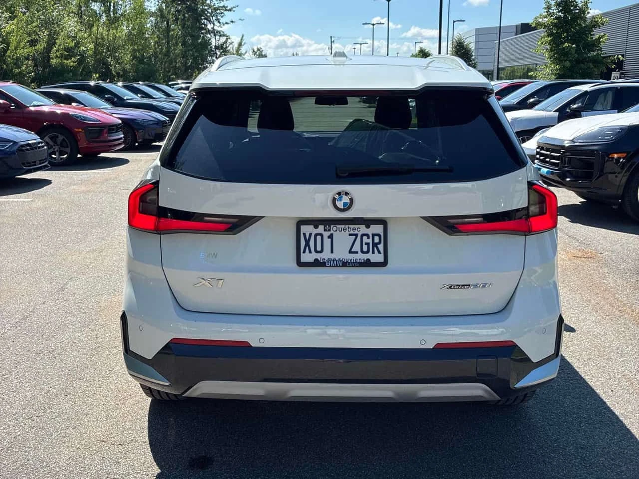 BMW X1 xDrive28i/360/ПАНОРАМА/ПОДГРЕВИ/ВТОРИ ГУМИ, снимка 5 - Автомобили и джипове - 55106113