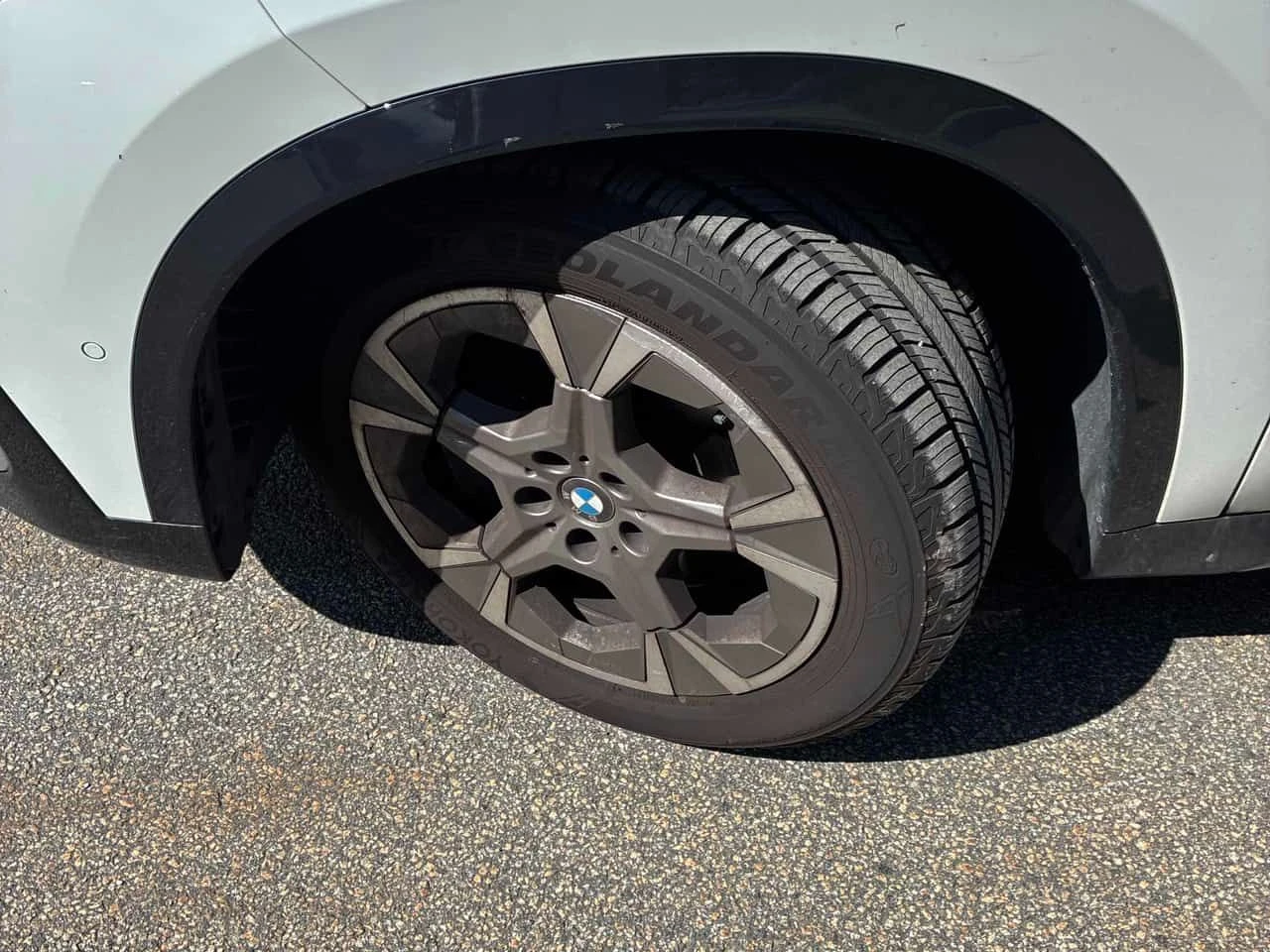 BMW X1 xDrive28i/360/ПАНОРАМА/ПОДГРЕВИ/ВТОРИ ГУМИ, снимка 6 - Автомобили и джипове - 55106113