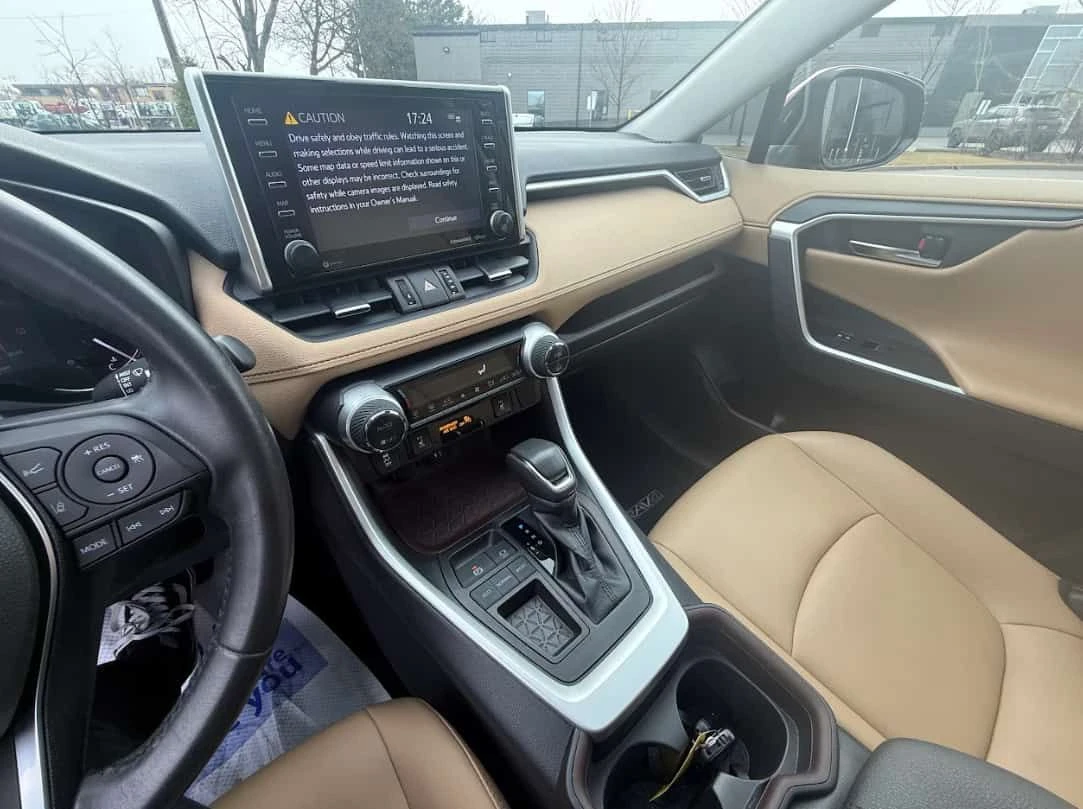 Toyota Rav4 * Limited * CARFAX * ОПЦИЯ ЗА ФИНАНСИРАНЕ , снимка 9 - Автомобили и джипове - 55246305