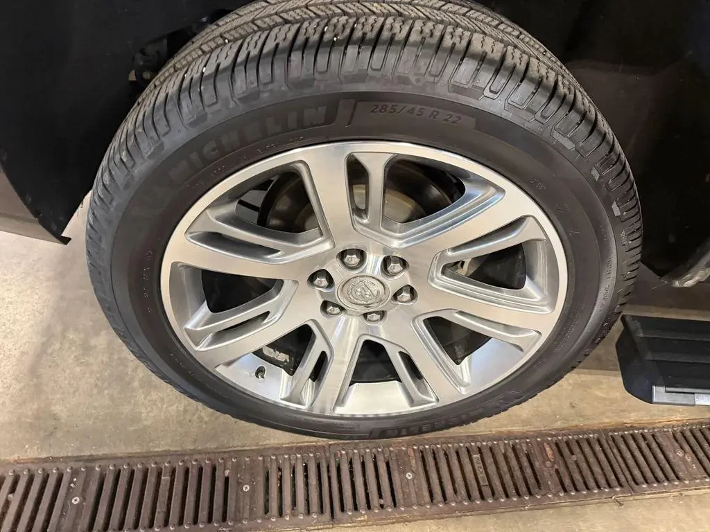 Cadillac Escalade Premium, снимка 17 - Автомобили и джипове - 55508608