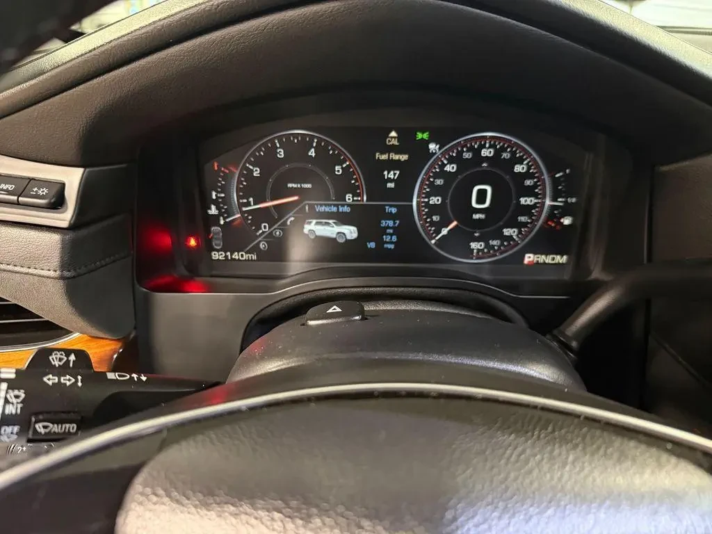 Cadillac Escalade Premium, снимка 15 - Автомобили и джипове - 55508608