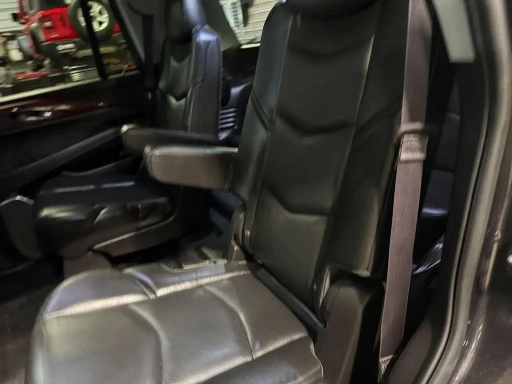 Cadillac Escalade Premium, снимка 11 - Автомобили и джипове - 55508608