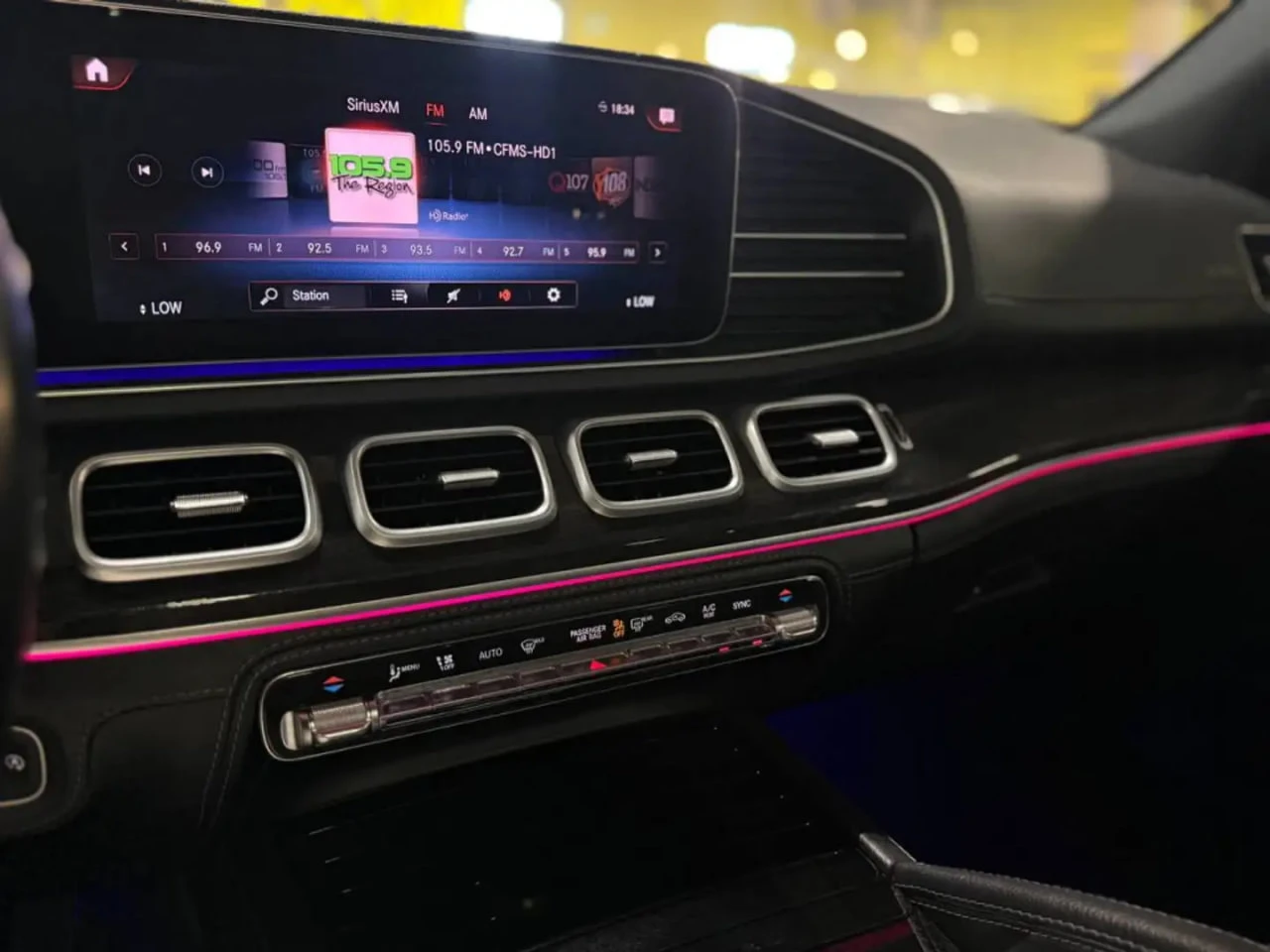 Mercedes-Benz GLE 450 * ДИСТРОНИК * 360 * ХЕД-ЪП * BURMESTER, снимка 15 - Автомобили и джипове - 55692505